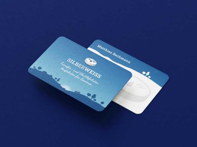 Visitenkarte von SILBERWEISS mit Logo, Designelementen und Schrift aus dem Corporate Design, gestaltet von Pfeffermond